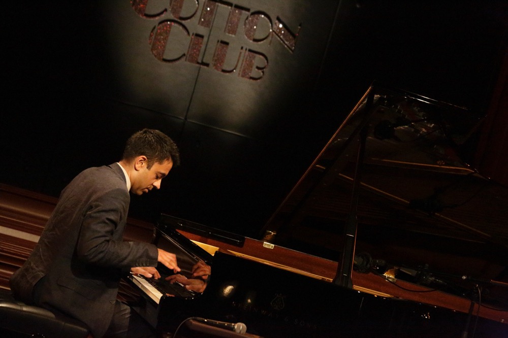 VIJAY IYER -piano solo-
