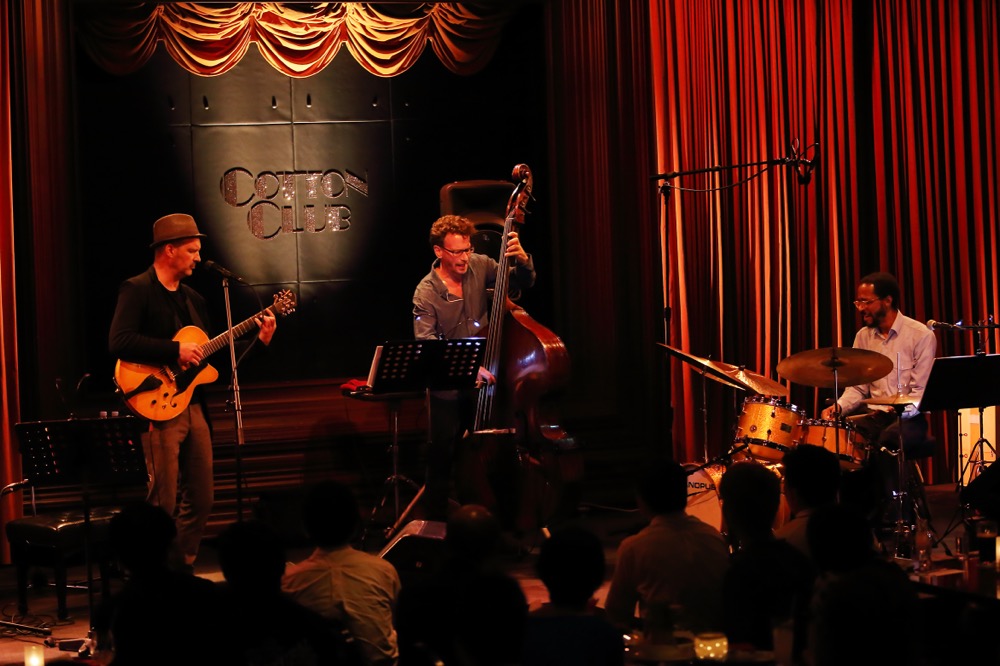 WOLFGANG MUTHSPIEL TRIO
